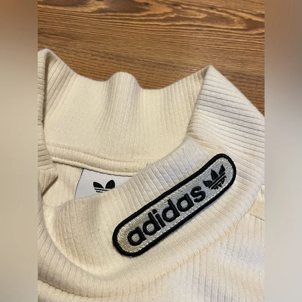 ADIDAS RETRO LUXURY CROPPED LONG SLEEVE TEE Size L - Picture 6 of 12